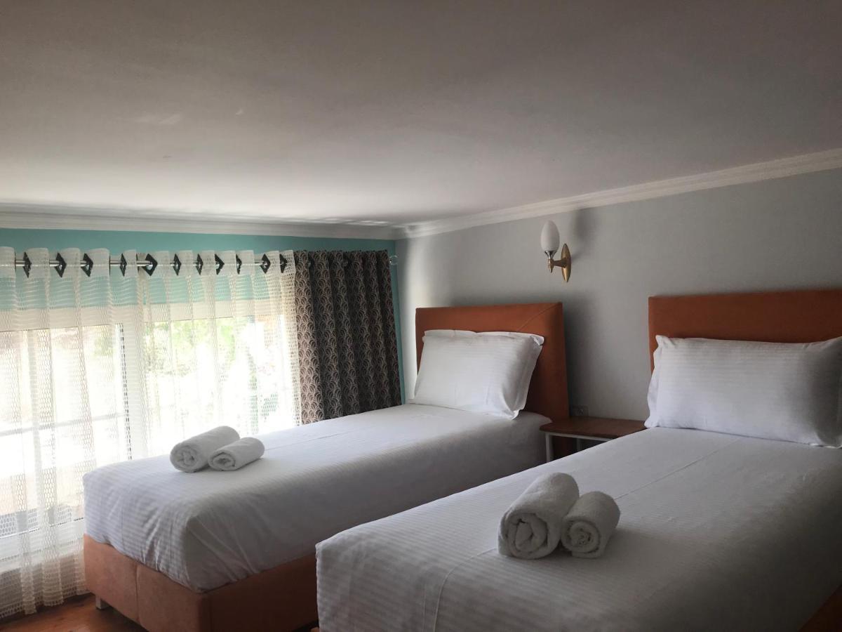 סרנדה Crown Deluxe Apartments מראה חיצוני תמונה