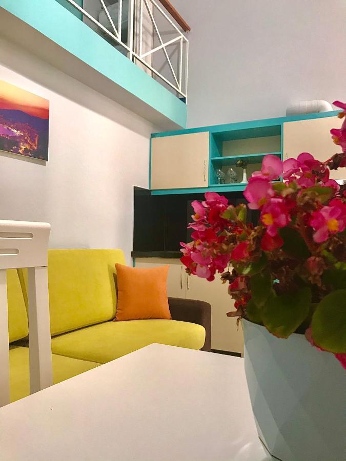 סרנדה Crown Deluxe Apartments מראה חיצוני תמונה
