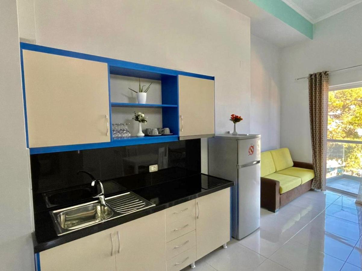 סרנדה Crown Deluxe Apartments מראה חיצוני תמונה