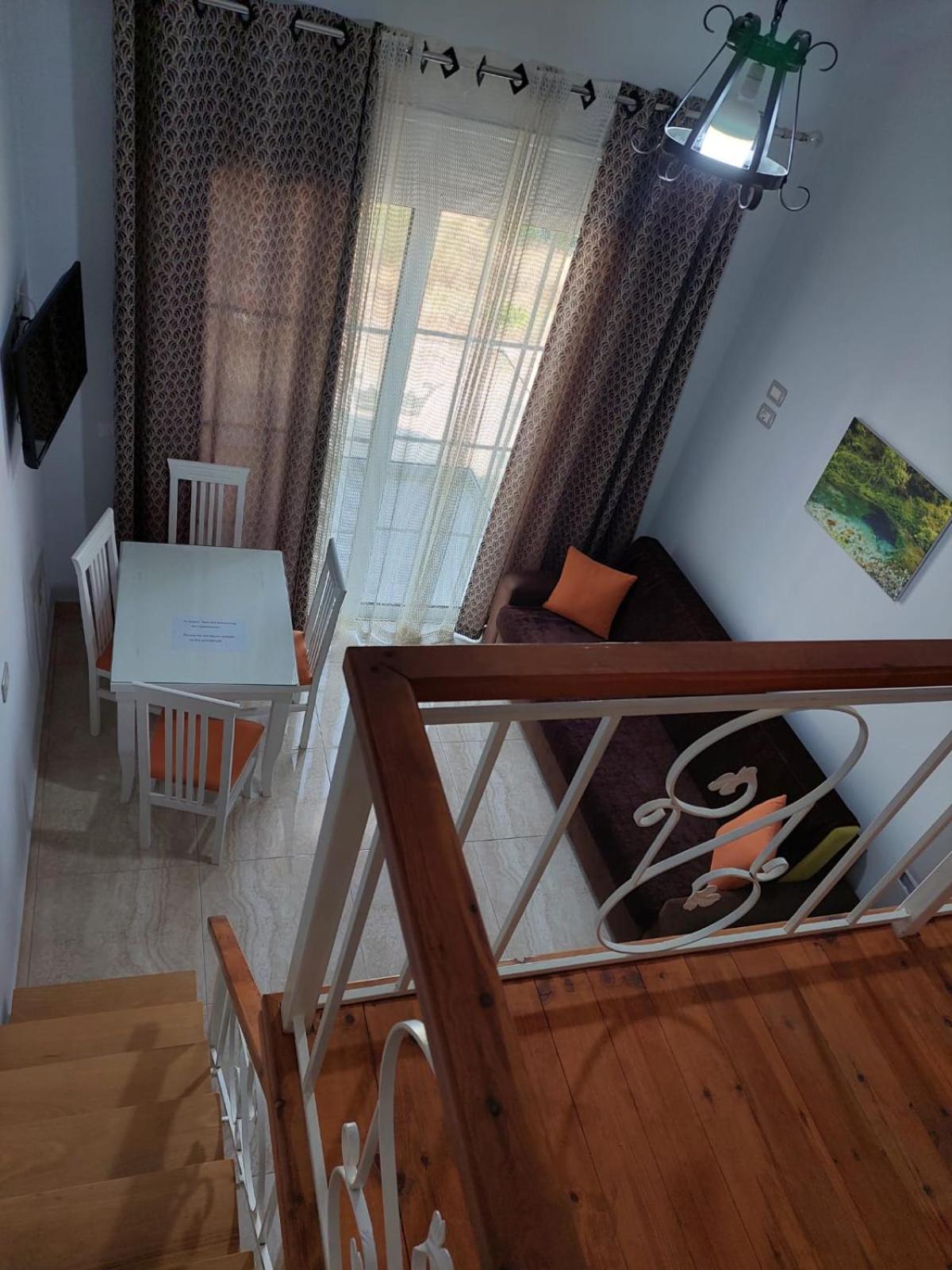 סרנדה Crown Deluxe Apartments מראה חיצוני תמונה
